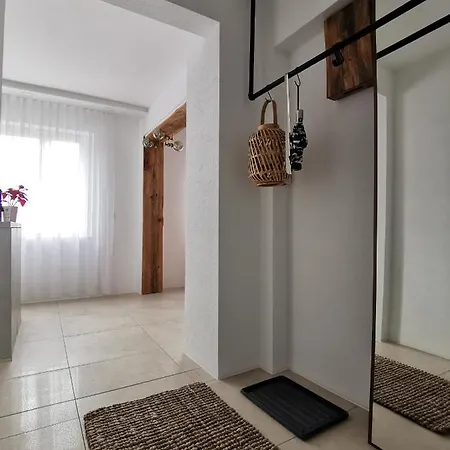 Διαμέρισμα Schone Eigentumswohnung Mit Kostenlosem Parkplatz *